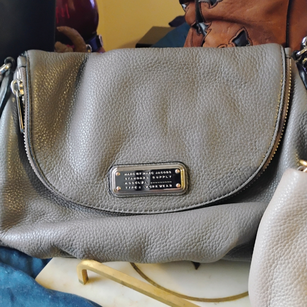 Marc Jacobs Taupe Leather Classic Q Natasha Crossbody
